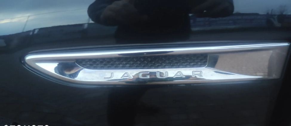 Jaguar F-Pace cena 88900 przebieg: 165200, rok produkcji 2017 z Kisielice małe 781